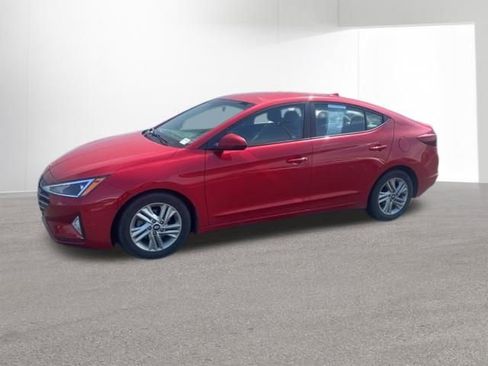 Used 2020 Hyundai Elantra SEL image 2