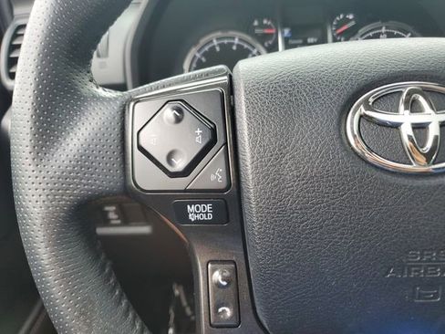 Used 2021 Toyota 4Runner Venture w/ Moonroof Package AWD/4WD image 22