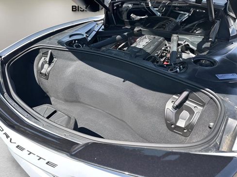 Used 2024 Chevrolet Corvette Stingray Preferred Cpe w/ Z51 Performance Package RWD image 26