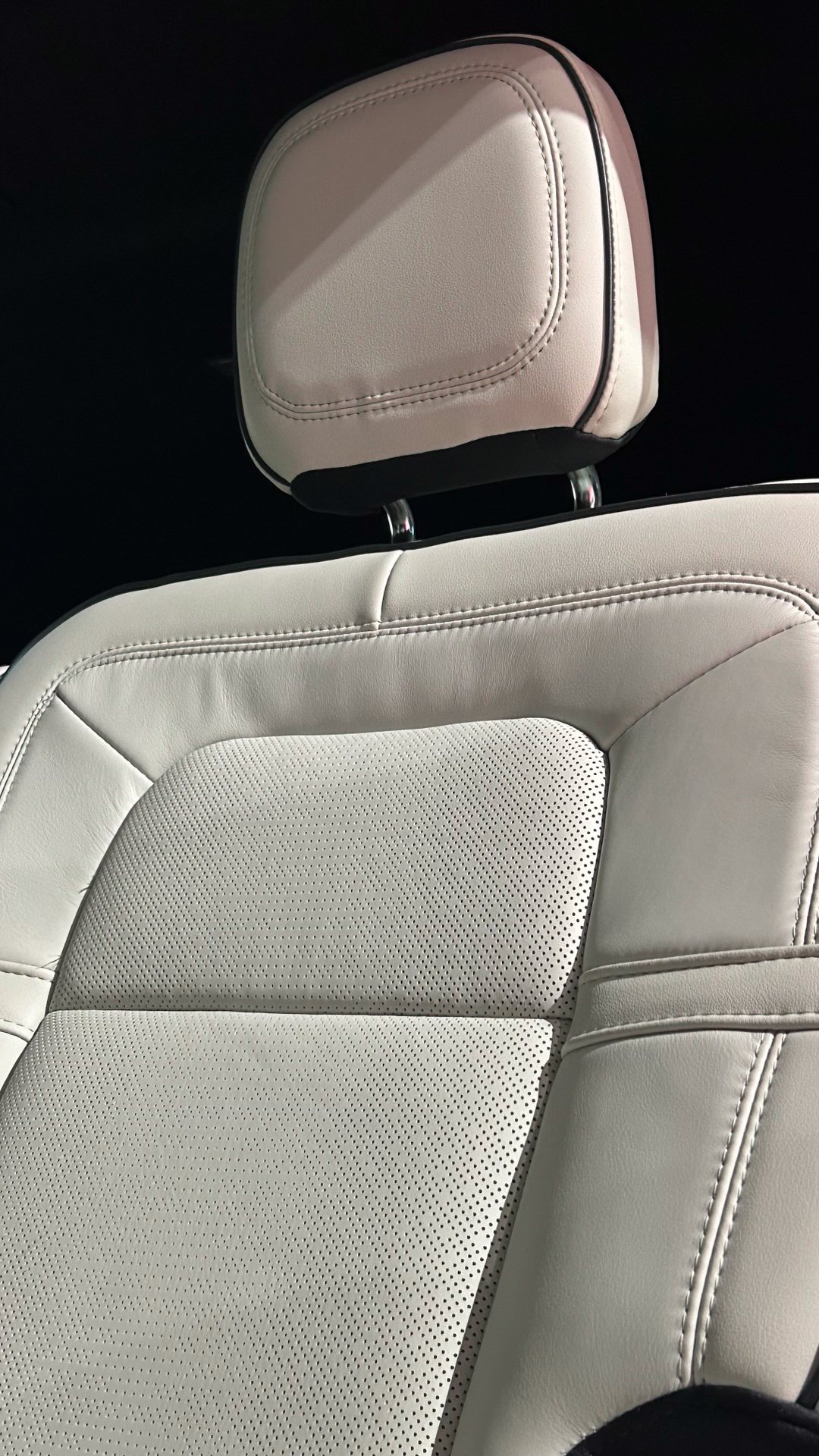 Used 2026 Lincoln Aviator Black Label AWD/4WD image 55