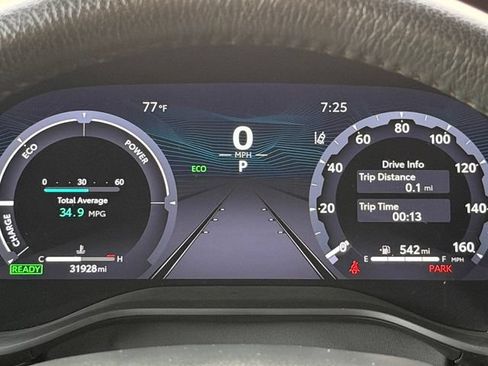 Certified 2025 Toyota Sienna Platinum AWD/4WD image 30
