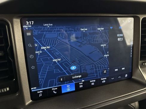 Used 2025 Ford Bronco Badlands image 17