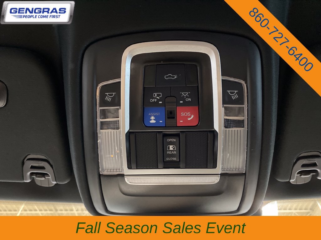 Used 2023 RAM 1500 Laramie AWD/4WD image 27