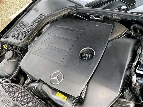 Used 2019 Mercedes-Benz C 300 Cabriolet image 33