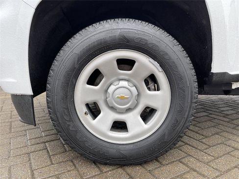 Used 2022 Chevrolet Colorado W/T w/ WT Convenience Package RWD image 10