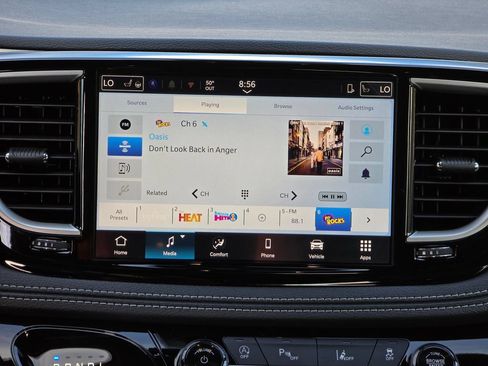 New 2026 Chrysler Pacifica Select w/ S Appearance Package FWD image 8