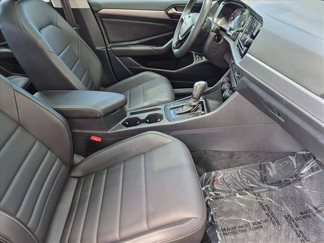Used 2021 Volkswagen Jetta SE FWD image 21