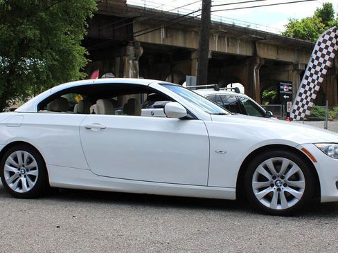 Used 2012 BMW 328i Convertible RWD image 40