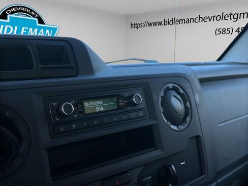 Used 2022 Ford E-350 and Econoline 350 Super Duty w/ Power Windows & Locks Group RWD image 17