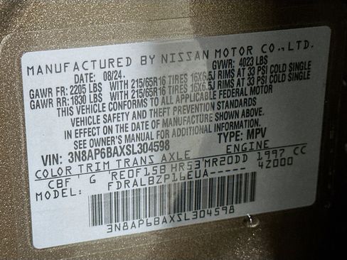 Used 2025 Nissan Kicks S image 12