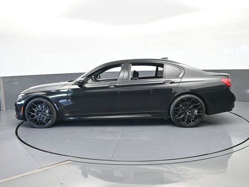 Used 2016 BMW 750i xDrive image 3