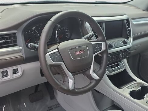 Used 2023 GMC Acadia SLT w/ Trailering Package AWD/4WD image 18
