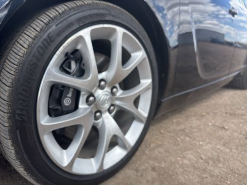 Used 2017 Buick Regal GS w/ Driver Confidence Package #2 AWD/4WD image 9