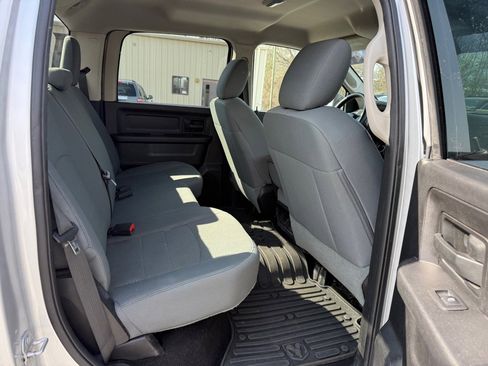 Used 2016 RAM 1500 Express image 15