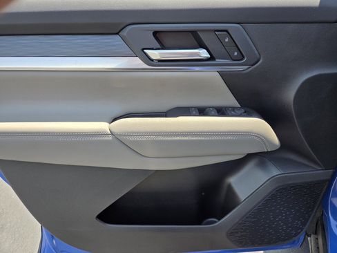 New 2025 GMC Terrain Elevation image 13