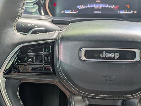Used 2023 Jeep Grand Cherokee L Overland w/ Rear Seat Video Group I AWD/4WD image 22