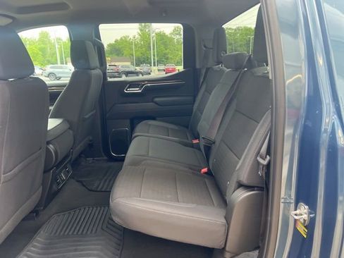 Used 2024 Chevrolet Silverado 1500 LT AWD/4WD image 18