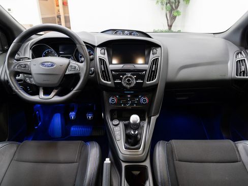 Used 2017 Ford Focus RS image 5