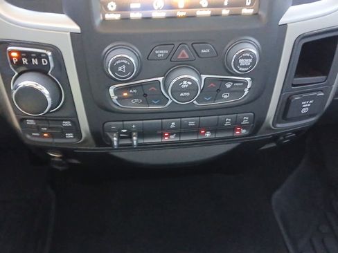 Used 2018 RAM 1500 Big Horn AWD/4WD image 70