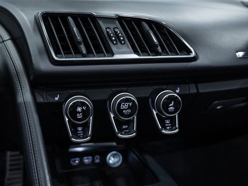 Used 2022 Audi R8 V10 performance RWD image 53