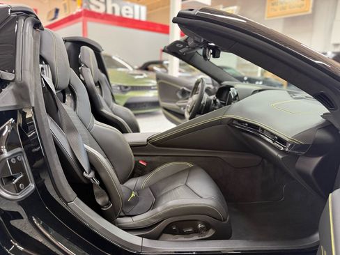 Used 2024 Chevrolet Corvette Stingray Premium Conv w/ Z51 Performance Package RWD image 16