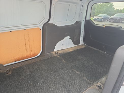Used 2019 Ford Transit Connect XL FWD image 9