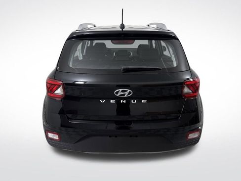 Certified 2023 Hyundai Venue SEL image 5