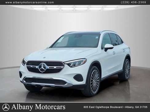 New 2026 Mercedes-Benz GLC 300 image 1