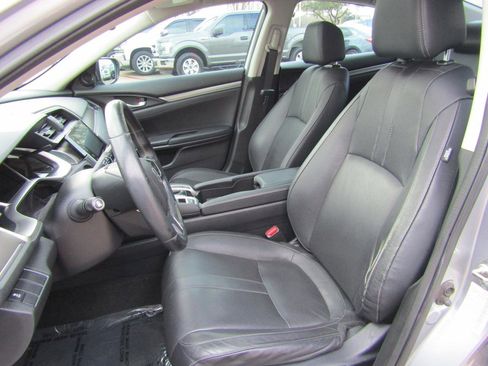 Used 2017 Honda Civic EX-L image 9