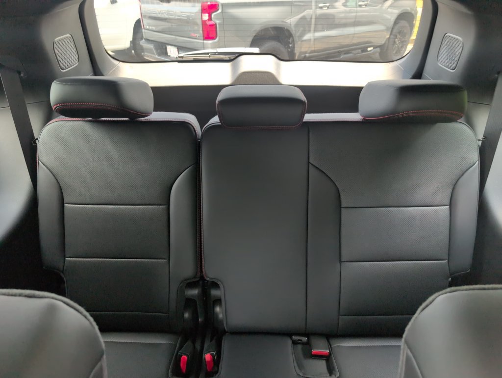 New 2026 Chevrolet Traverse RS w/ LPO, Floor Liner Package FWD image 31
