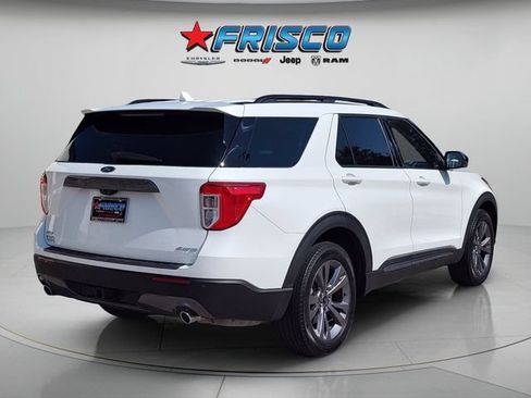 Used 2023 Ford Explorer XLT w/ Equipment Group 202A AWD/4WD image 7