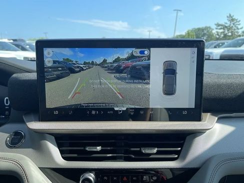 New 2026 Ford Explorer Active w/ Active Comfort Package AWD/4WD image 19