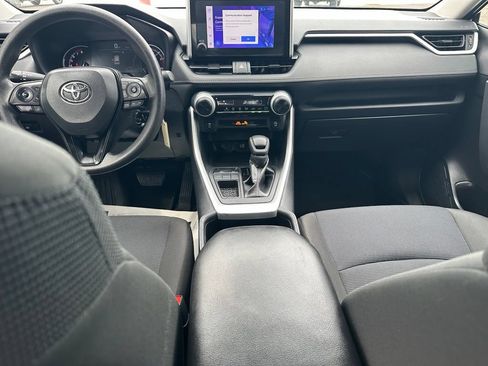 Used 2024 Toyota RAV4 LE FWD image 17