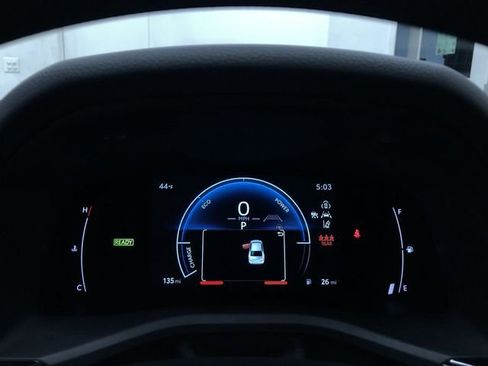 Used 2025 Toyota Camry LE image 30