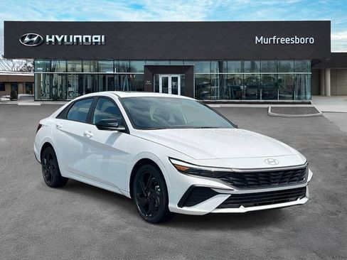 New 2026 Hyundai Elantra SEL Sport FWD image 3