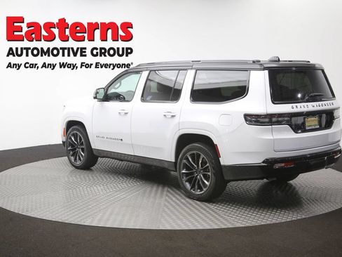 Used 2025 Jeep Grand Wagoneer Series III w/ Rear Seat Video Group 1 AWD/4WD image 69