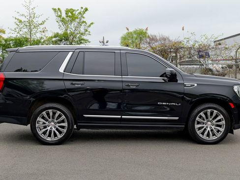 Used 2022 GMC Yukon Denali AWD/4WD image 8