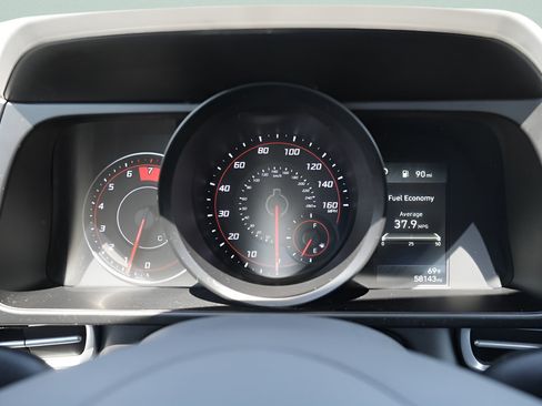 Certified 2023 Hyundai Elantra SEL FWD image 26
