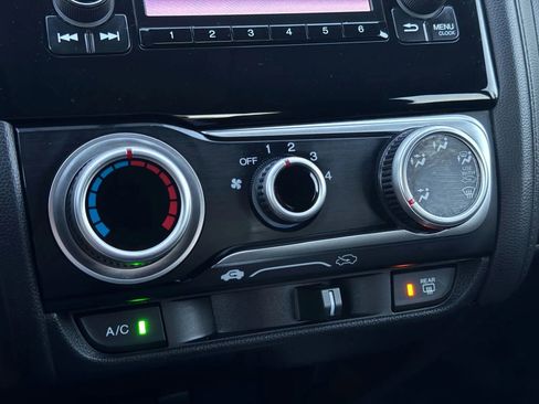 Used 2019 Honda Fit LX image 32