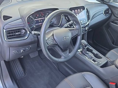 Certified 2023 Chevrolet Equinox Premier FWD image 16