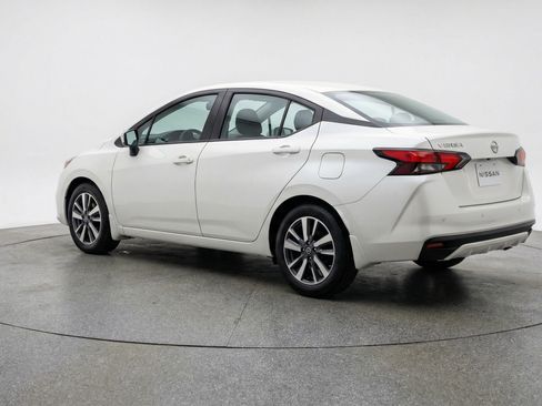 Used 2025 Nissan Versa SV FWD image 6