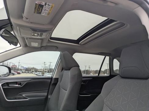 Used 2024 Toyota RAV4 XLE image 26