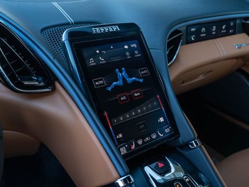 Certified 2024 Ferrari Roma image 40