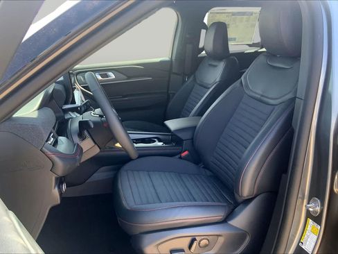 New 2026 Ford Explorer ST-Line RWD image 9