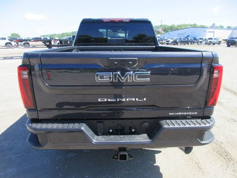 New 2026 GMC Sierra 2500 Denali Ultimate AWD/4WD image 6