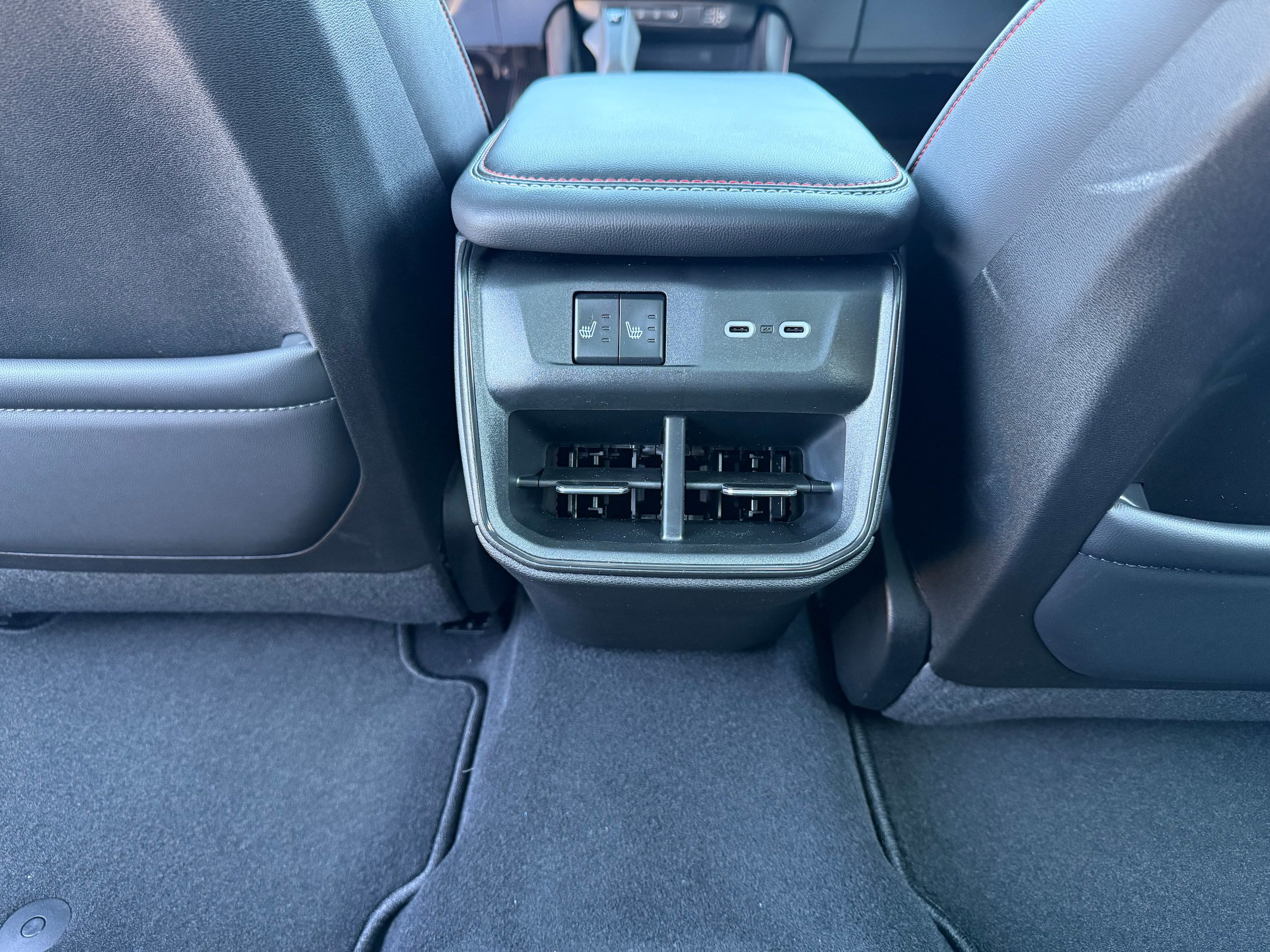 New 2026 Dodge Charger R/T AWD/4WD image 12