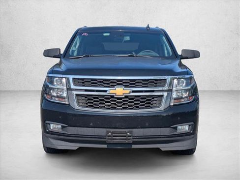 Used 2017 Chevrolet Suburban LT AWD/4WD image 2