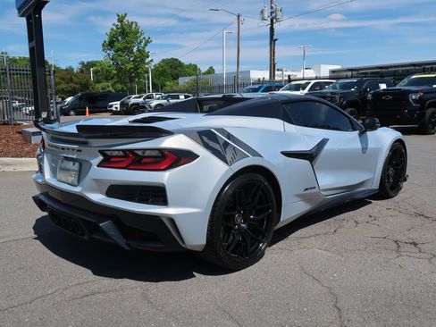 Used 2023 Chevrolet Corvette Z06 w/ Battery Protection Package RWD image 10