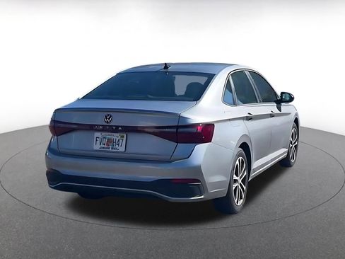 Used 2025 Volkswagen Jetta Sport image 14