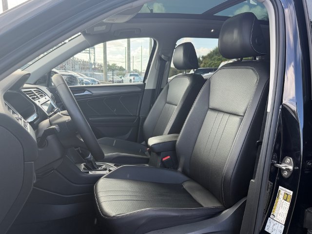 Used 2022 Volkswagen Tiguan SE AWD/4WD image 9